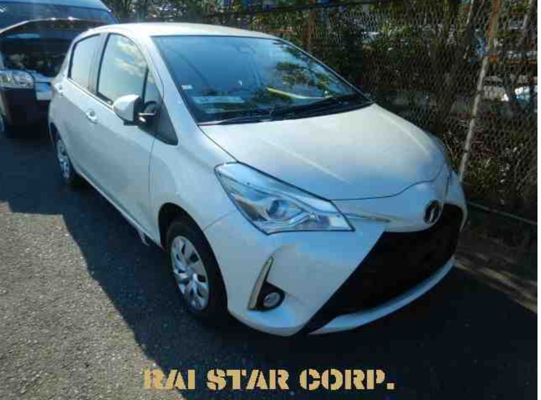 TOYOTA VITZ -2019