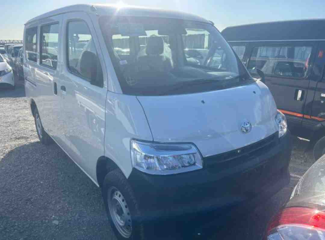 TOYOTA TOWNACE VAN - 2023