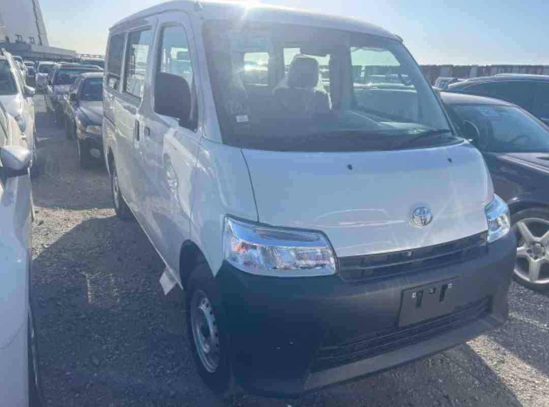 TOYOTA TOWNACE VAN - 2023