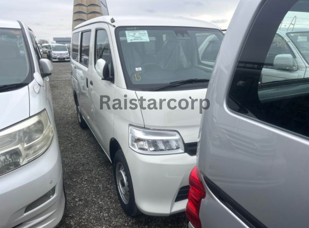 DAIHATSU GRAN MAX GL CARGO VA 2025
