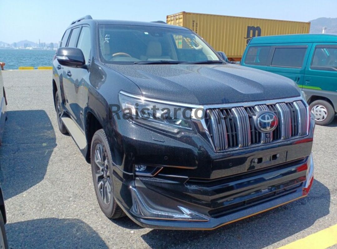 TOYOTA LANDCRUISER PRADO TX 2025