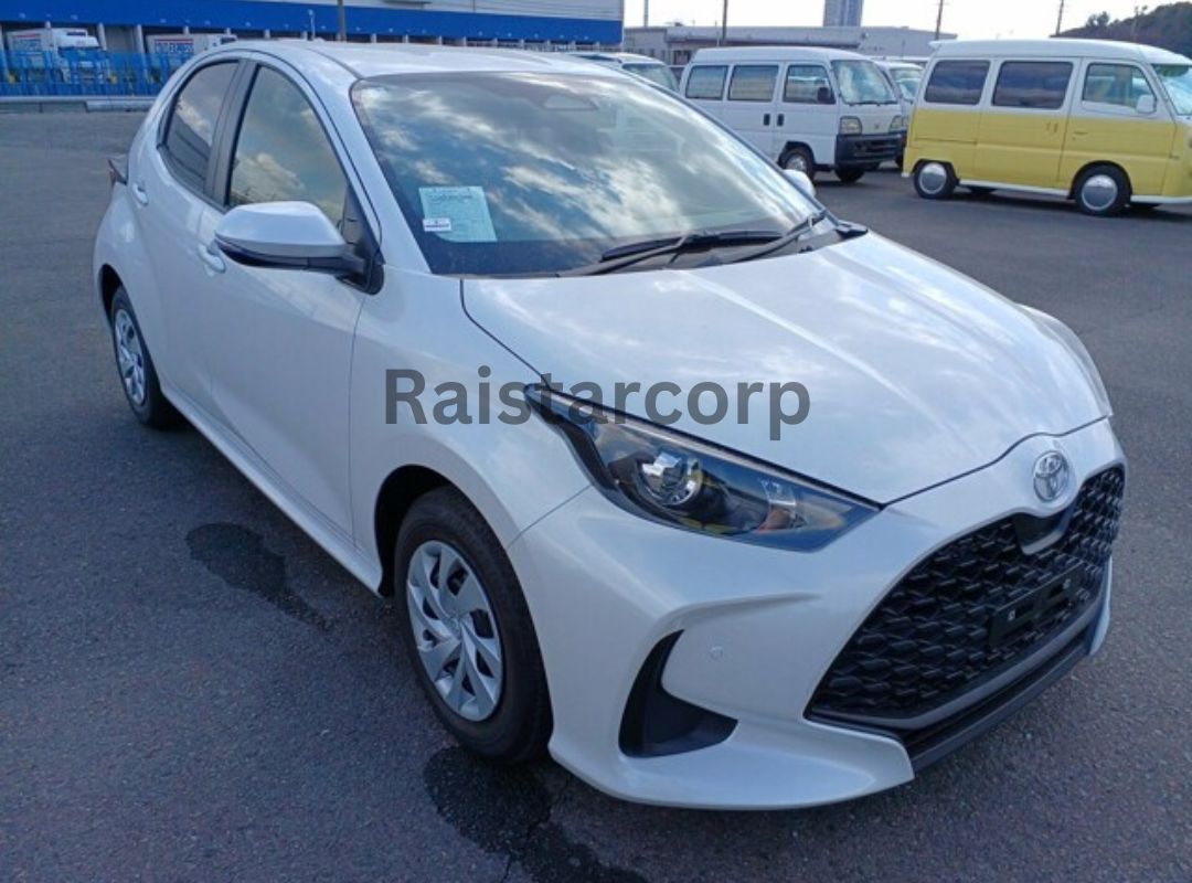 TOYOTA YARIS 2024