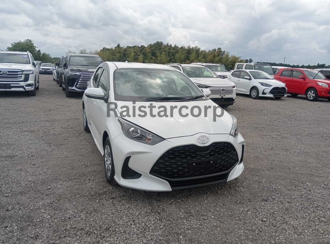 TOYOTA YARIS 2025