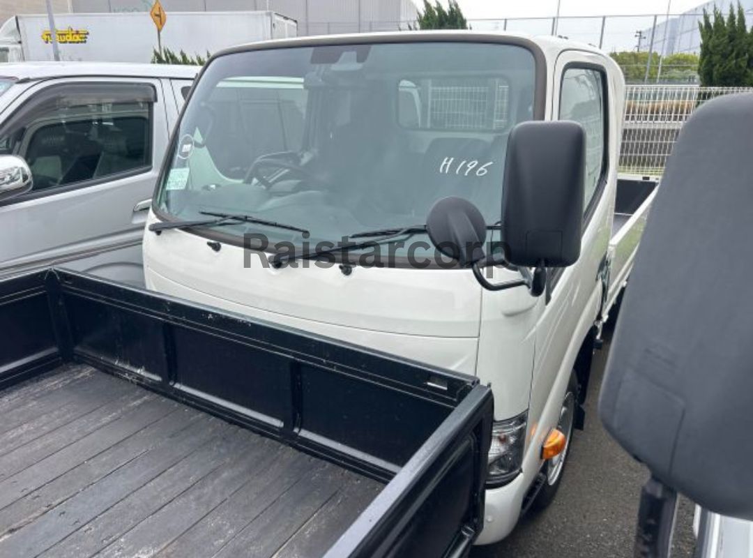 Toyota Dyna Truck 2025