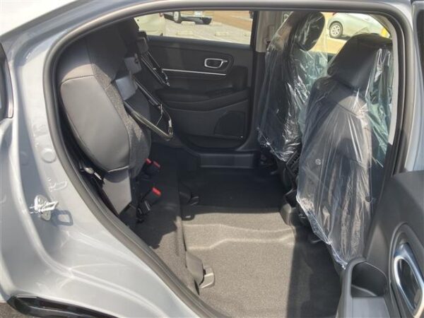 HONDA VEZEL E HEV Z - Image 7
