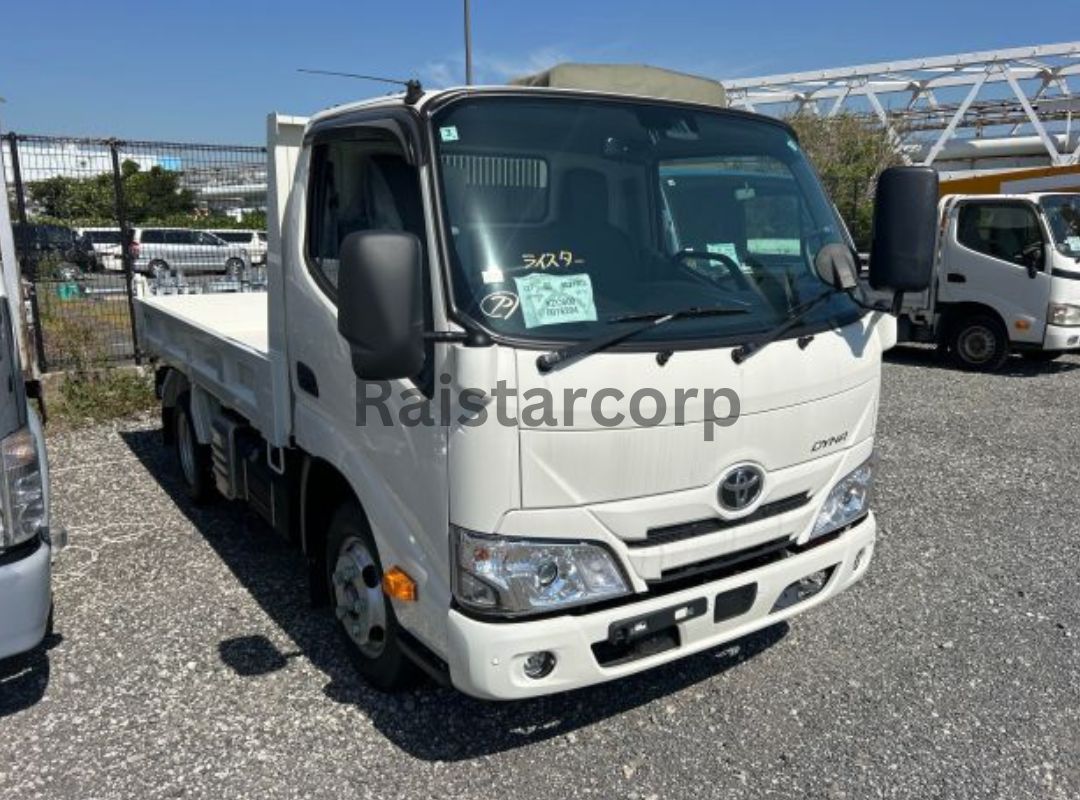TOYOTA DYNA TRUCK 2025