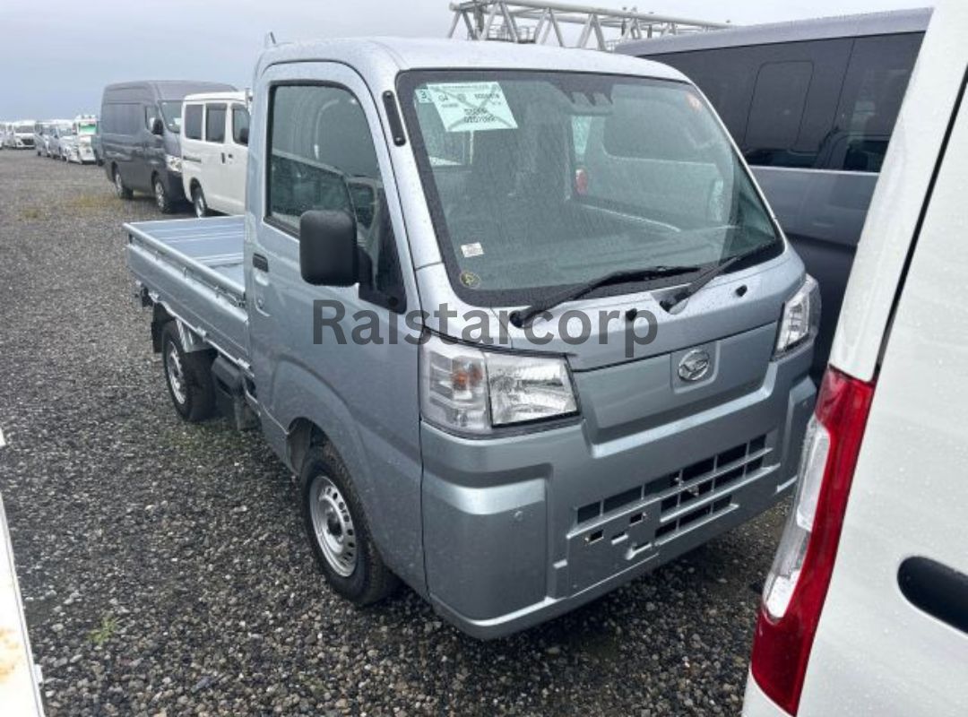 DAIHATSU HIJET CARGO TRUCK 2025