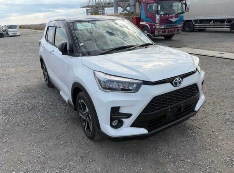 TOYOTA RAIZE 2025