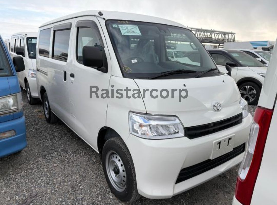 TOYOTA TOWNACE GL CARGO VAN 2026