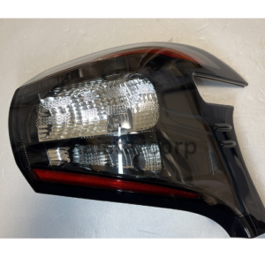 GENUINE TOYOTA REAR COMBINATION LAMP 81551-52C90