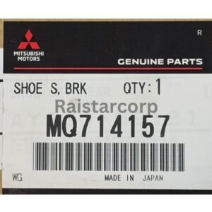 GENUINE MITSUBISHI REAR BRAKE SHOE SET MQ714157
