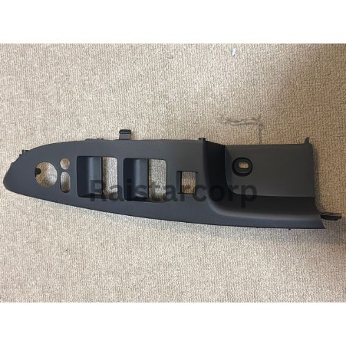 GENUINE MAZDA POWER WINDOW SWITCH PANEL D651-68-4L1A