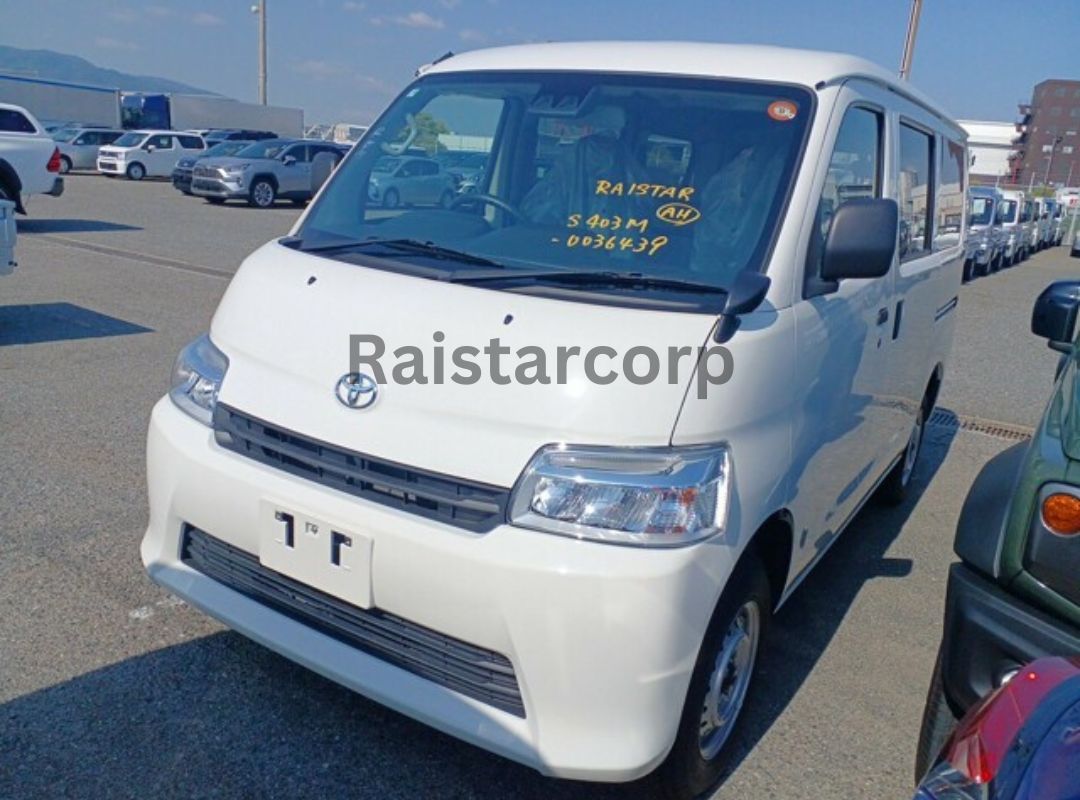TOYOTA TOWNACE GL CARGO VAN 2026