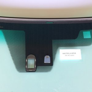 Toyota SAI Front Windscreen 56101-75291 / 56101-75131 (2009–2018) – Green Tint, Green Shade Band, Rain Sensor