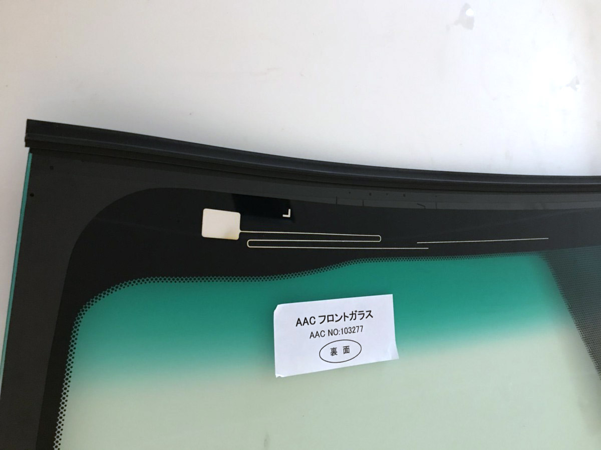 Toyota SAI Heated Front Windscreen 56101-75100 / 56101-75271 (2009–2018) – Green Tint, Green Shade Band, Rain Sensor