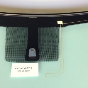 103293-1-1494397657 Lexus CT Front Windscreen 56101-76121 (2011 onward) – Green Tint
