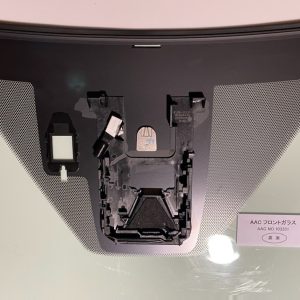 Lexus RX Heated Front Windscreen 56101-48832 (2015 onward) – Green Tint, Rain Sensor, Camera Type