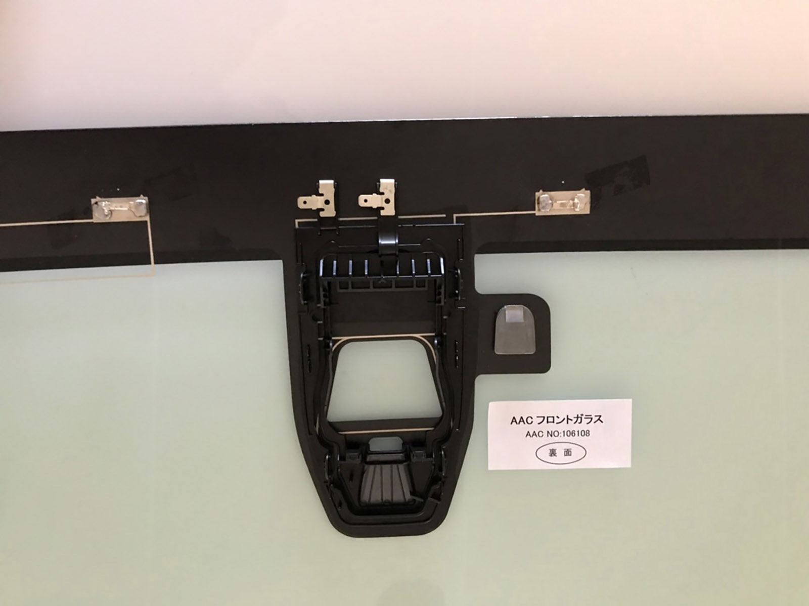 Honda S660 Front Windscreen 73111-TDJ-J01 (2015 onward) – Green Tint, Camera Type
