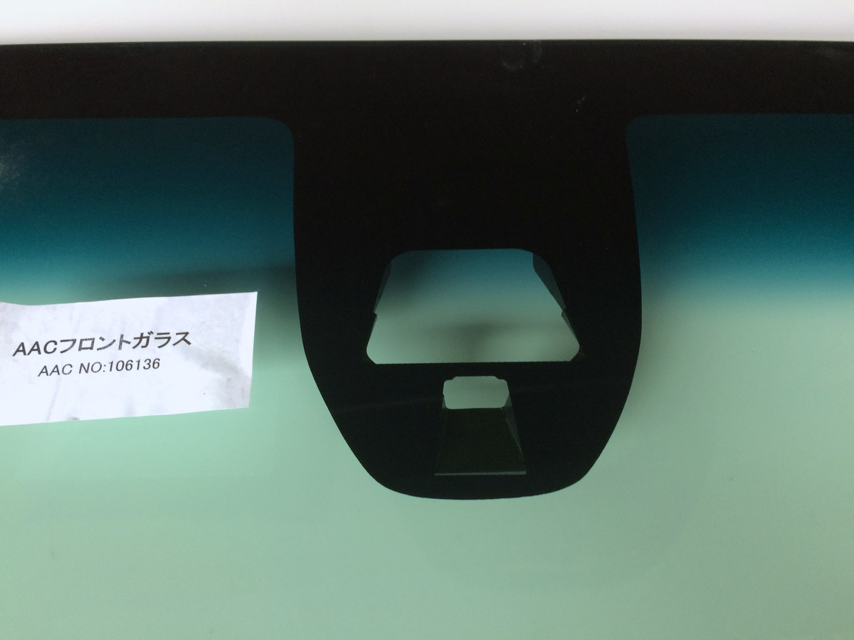 Honda N-WGN Front Windscreen 73111-T6G-J010 (2013–2019) – Green Tint, Blue Shade Band, Camera Type