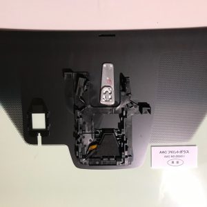 Toyota RAV4 Heated Front Windscreen 56101-42939 (2019 onward) – Green Tint, Blue Shade Band, Rain Sensor, Camera Type