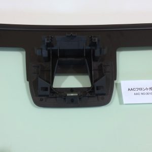Suzuki Every Front Windscreen 84510-64P10 / 1A25-63-901 / 72613-4A01C / MQ509188 (2015 onward) – Green Tint, Camera Type