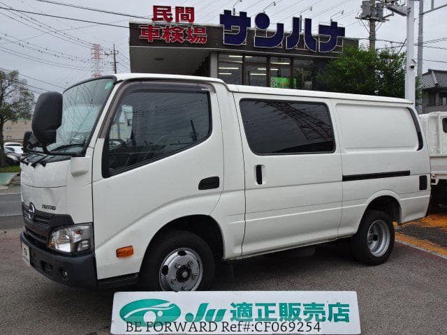 HINO DUTRO VAN XZC605Y